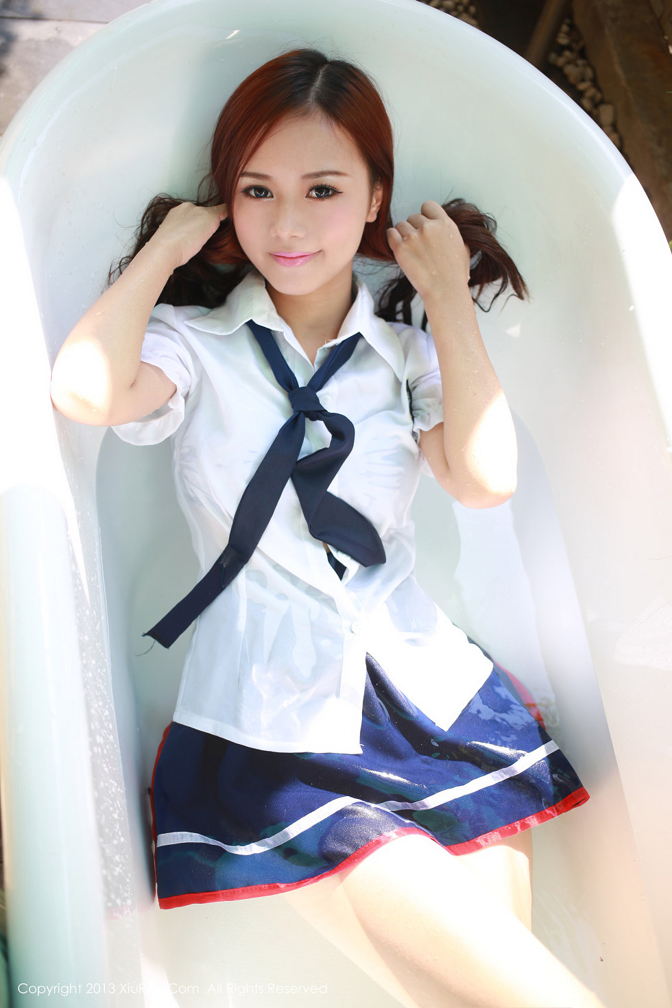 XiuRen第014期_邻家女神toro羽住性感制服系列写真90P