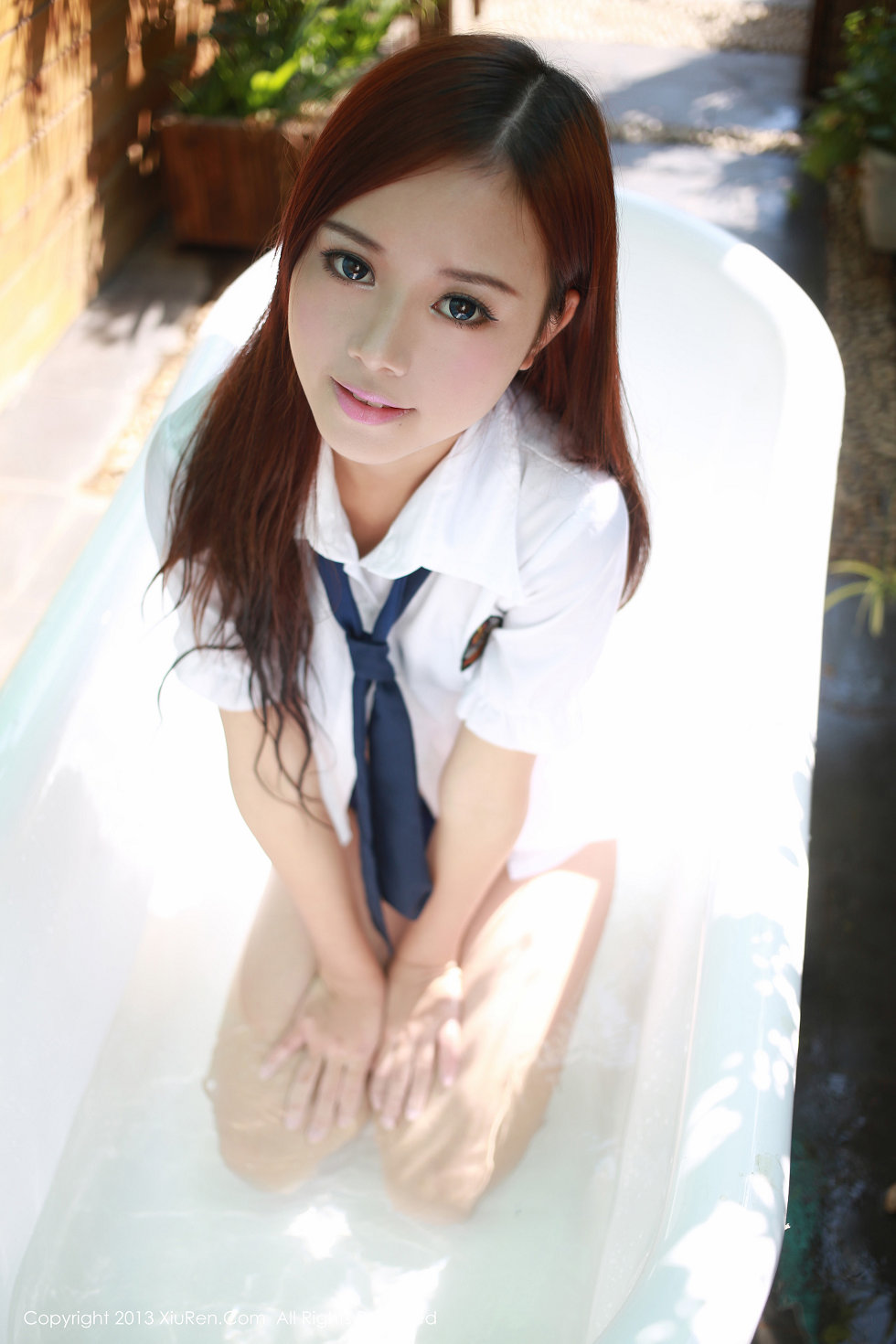 XiuRen第014期_邻家女神toro羽住性感制服系列写真90P