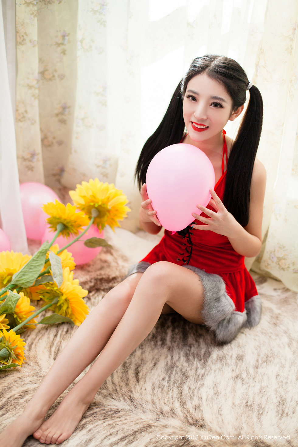 XiuRen第066期_绝美女神陈大榕厨娘系列写真秀110P