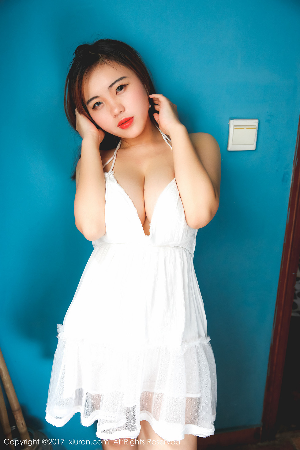 XiuRen第744期_新人模特米爱Demon梦幻美少女居家私房系列秀傲人豪乳写真61P