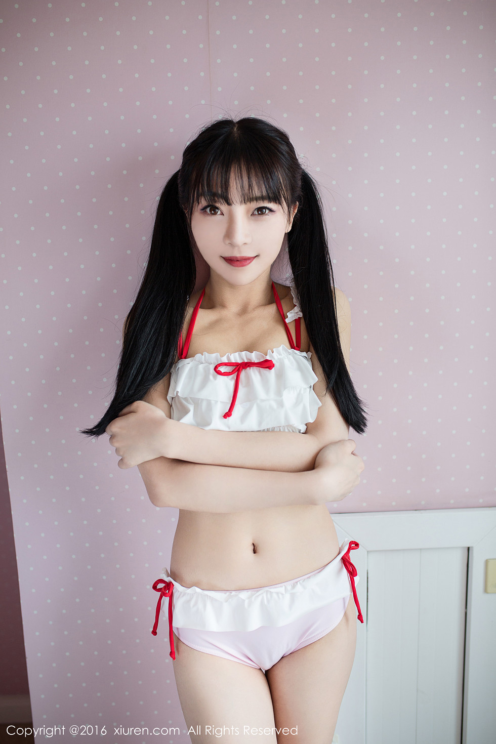 XiuRen第552期_嫩模Mio莉莉丝居家私房性感粉色内衣秀豪乳写真59P