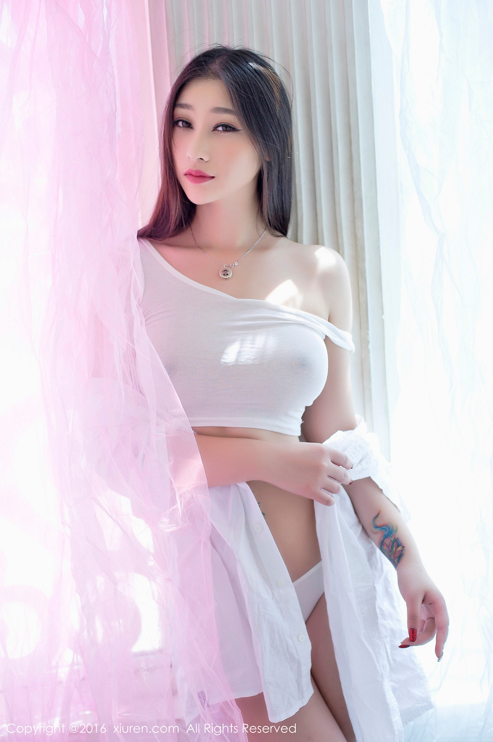 XiuRen第608期_武大校花妲己_Toxic细腰美狐娘私房内衣爆乳诱惑写真49P