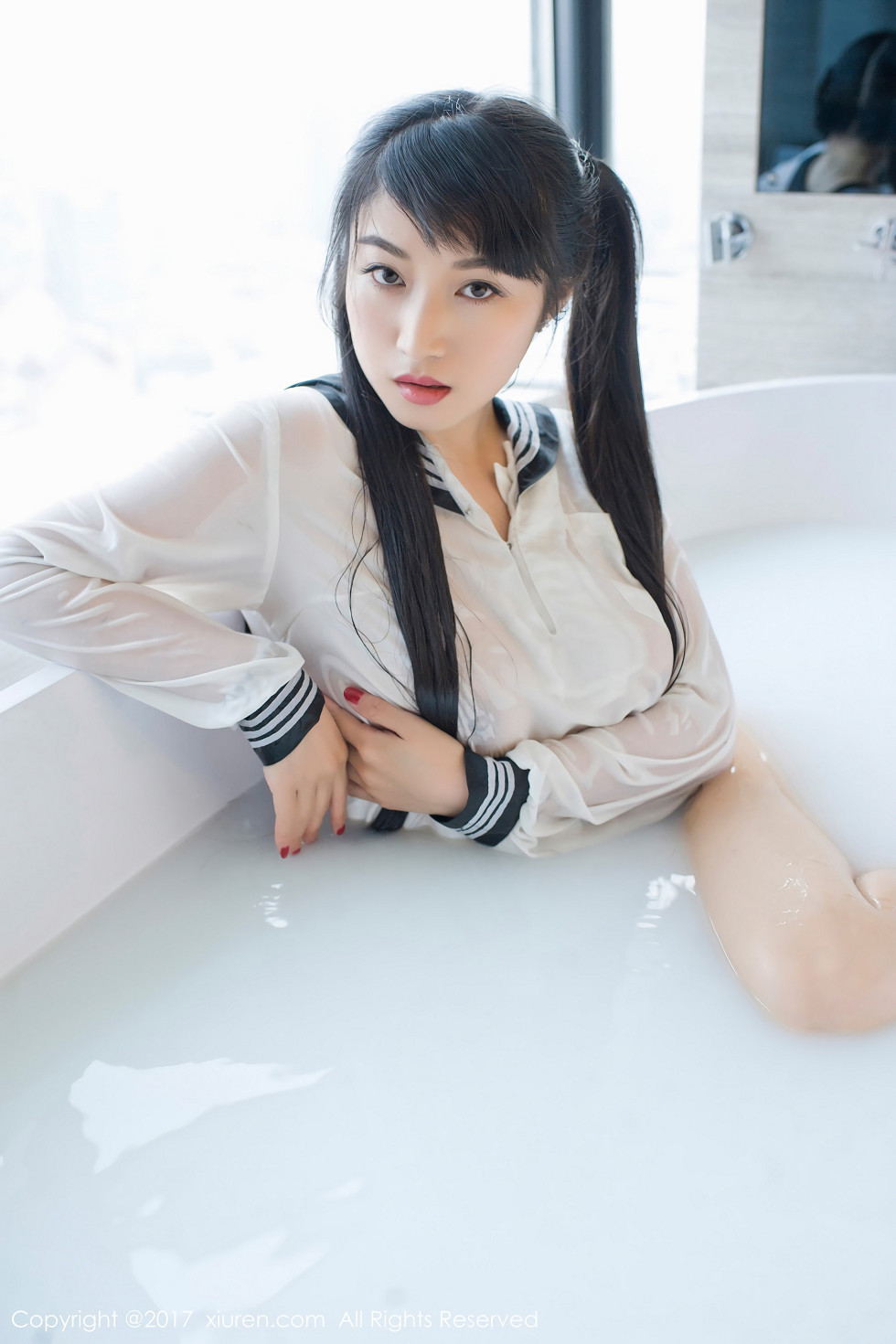 XiuRen第853期_嫩模盼盼龙女sunny学生装牛奶浴+全裸乳贴秀美乳诱惑写真57P