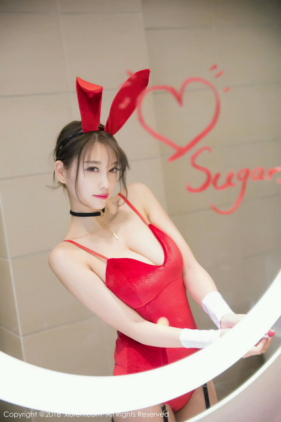 XiuRen第1033期_甜美女神杨晨晨sugar浴室里粉红吊带衣湿身透视诱惑写真53P