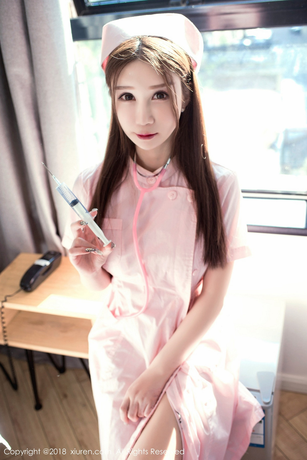 XiuRen第1245期_女神李宓儿私房粉色护士服+黑色绑带内衣惹火诱惑写真48P