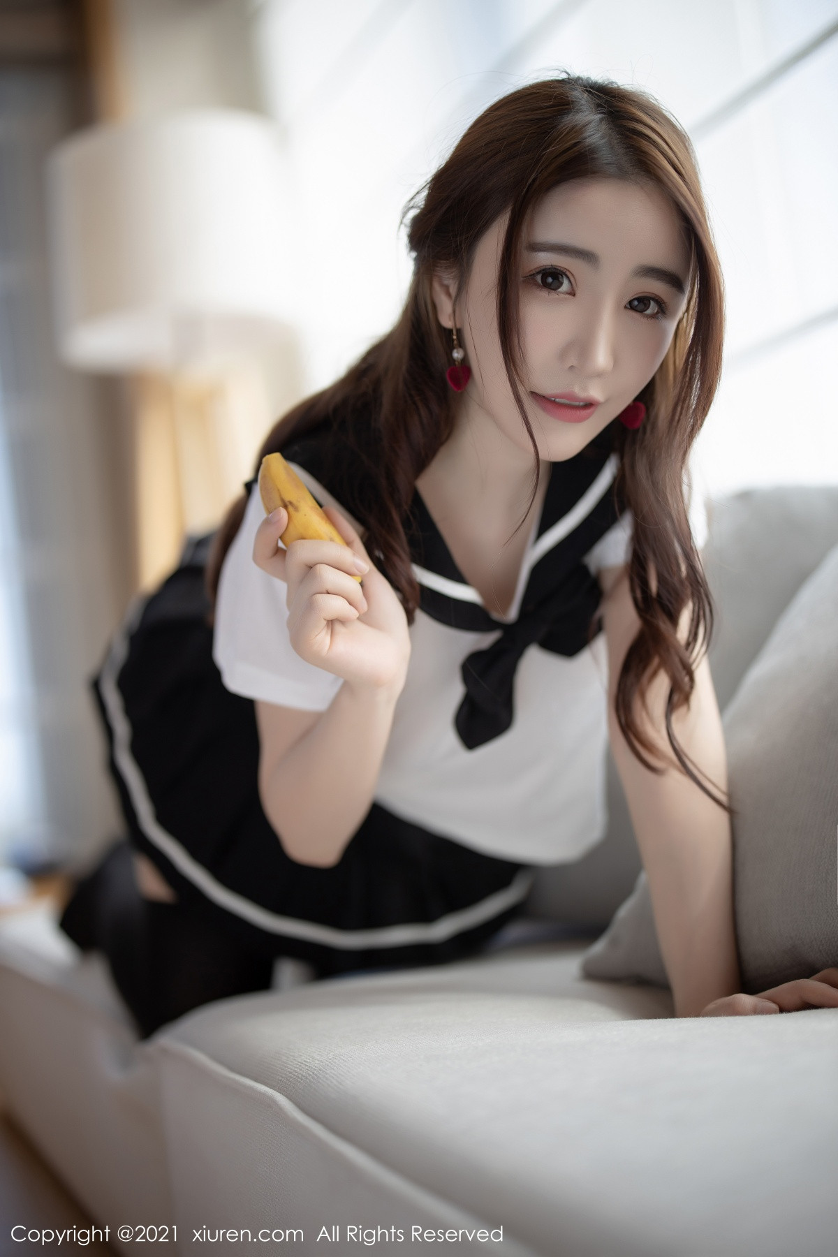 XiuRen第3268期_女神Cherry绯月樱三亚旅拍青春校服主题半脱秀完美曲线诱惑写真62P