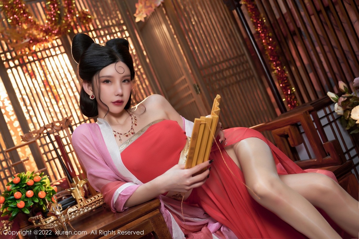 XiuRen第4575期_女神周于希Sally三亚旅拍妲己角色扮演古装服饰性感迷人写真74P