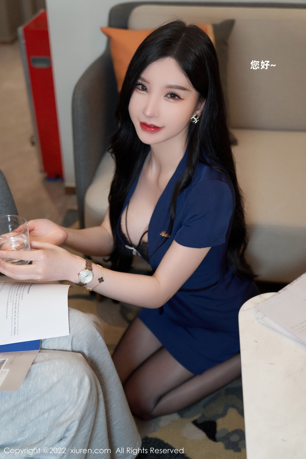 XiuRen第5324期_女神周于希Sally心愿旅拍脱蓝色职业装露黑色蕾丝内衣诱惑写真81P